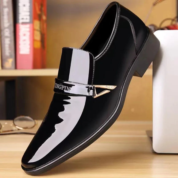 2025 Leather Shoes for Men Patent Leather Mens Casual Oxford Shoes Moccasin Glitter Male Footwear Designer Business Casual Shoes